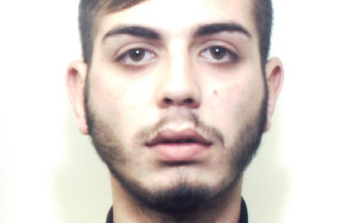 RAPINA IN UNA STAZIONE DI SERVIZIO A VIZZINI MALVIVENTE TRADITO DAI TATUAGGI