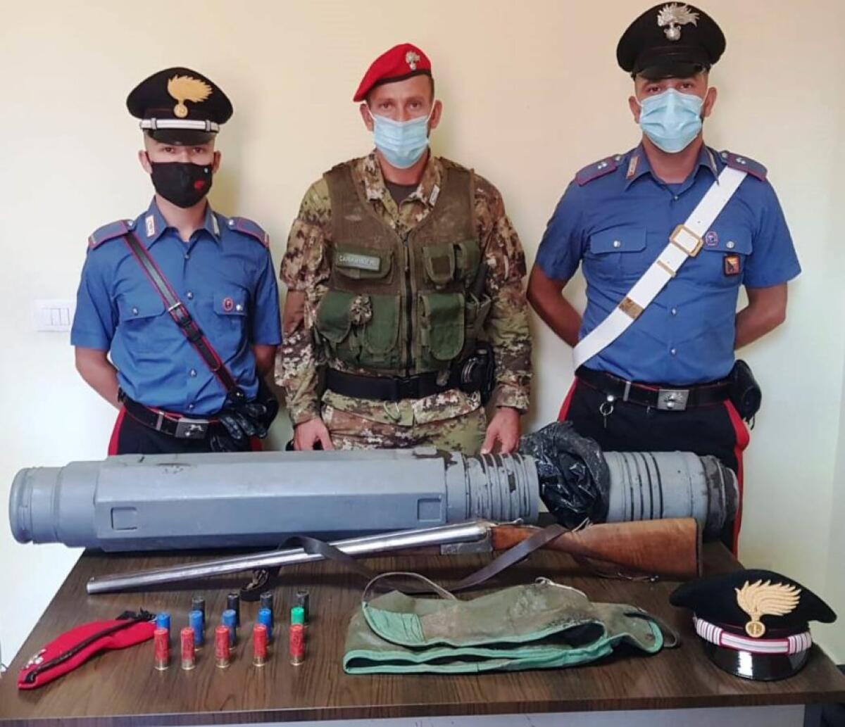 RAMACCA: AVEVA SOTTERRATO UN FUCILE: ARRESTATO - 