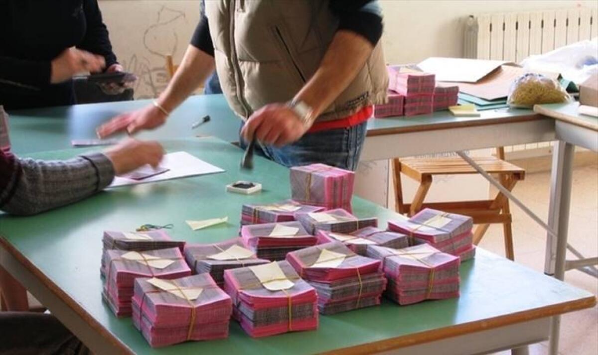 PATERNO': ECCO GLI SCRUTATORI ESTRATTI PER IL REFERENDUM DEL 20 E 21 SETTEMBRE - 