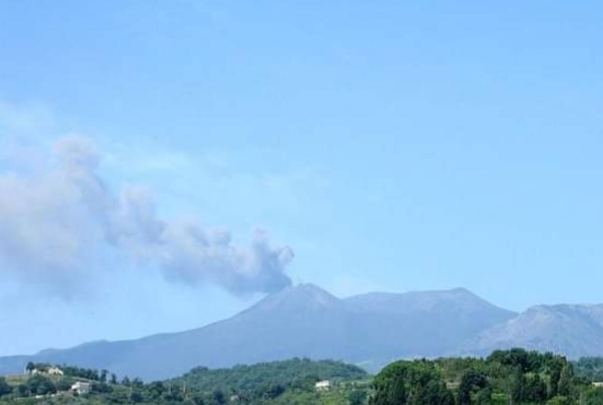 INCREMENTO DELL’ATTIVITÀ STROMBOLIANA AL NUOVO CRATERE DI SUD-EST E RICADUTA DI CENERE - 
