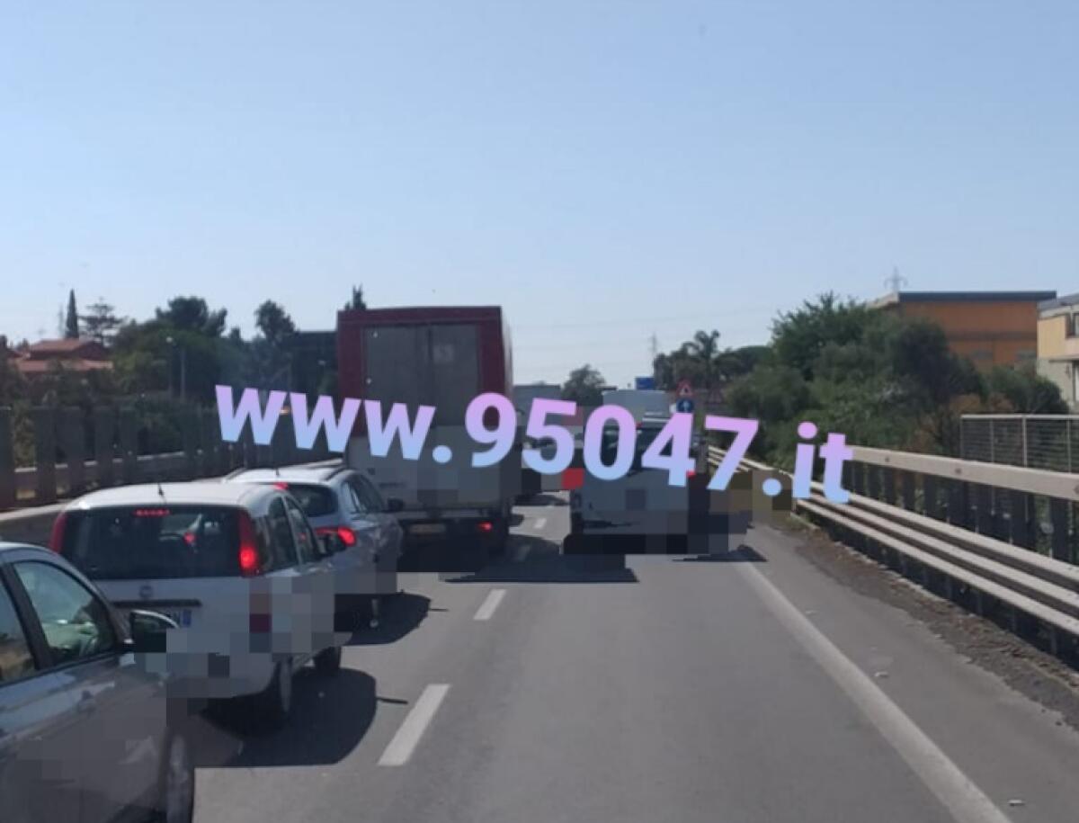 LUNGHE CODE SULLA SS121 PER I LAVORI AL GUARD RAIL - 