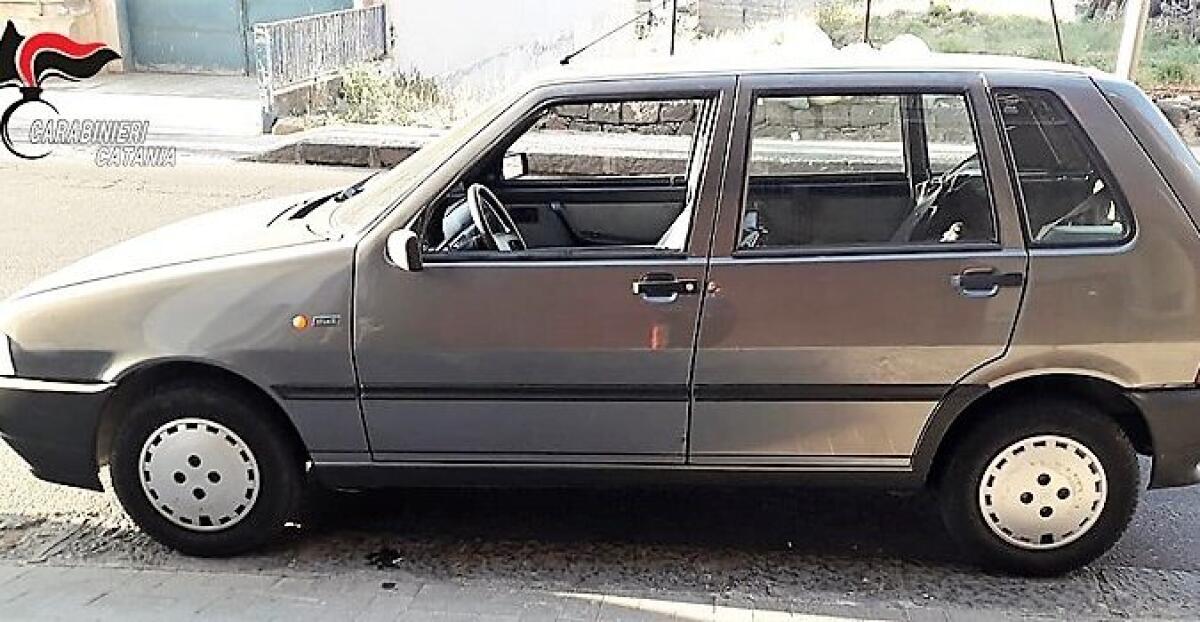 CATANIA: UTILIZZAVA LE VECCHIE TARGHE DELLA SUA AUTO SU UNA DELLO STESSO MODELLO MA RUBATA - 