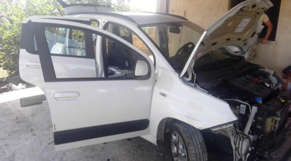 BELPASSO, CARABINIERI TROVANO CAPANNONE CON AUTO RUBATA: 4 ARRESTI - 