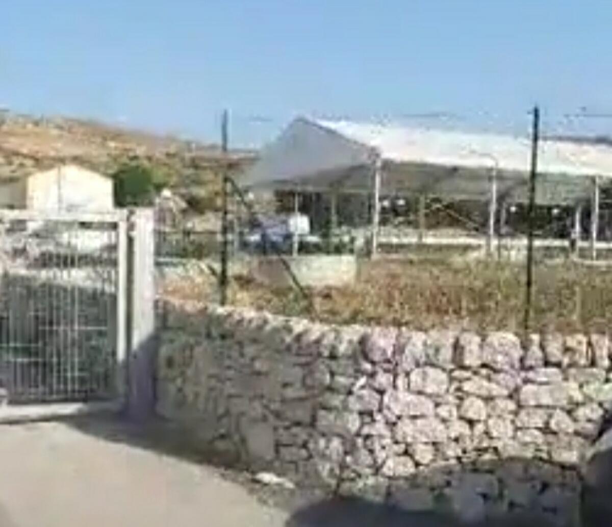 MIGRANTI: BLITZ ASSESSORE SICILIA HOTSPOT RAGUSA, '28 SCAPPATI NELLA NOTTE, UN CARABINIERE FERITO' - 