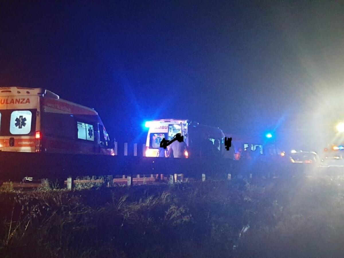 GRAVISSIMO INCIDENTE SULLA SS121, FERITI - 