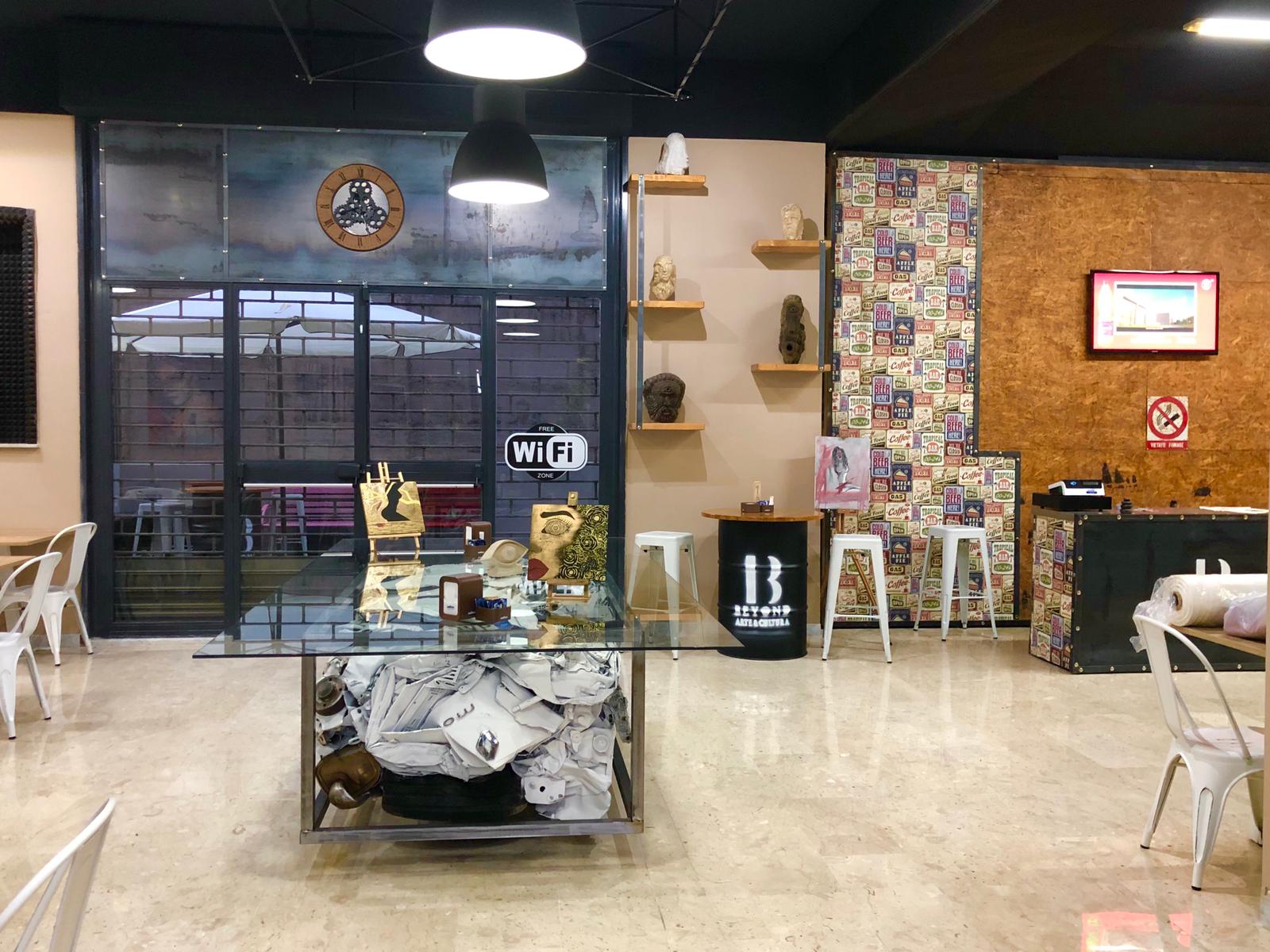 BEYOND LOCATION DEI VIP, ALVIERO MARTINI E LICIA NUNEZ.