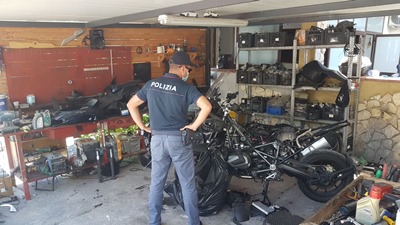 CATANIA: RINVENUTO MAGAZZINO DI MERCE RUBATA ALL’INTERNO DI UN’ABITAZIONE