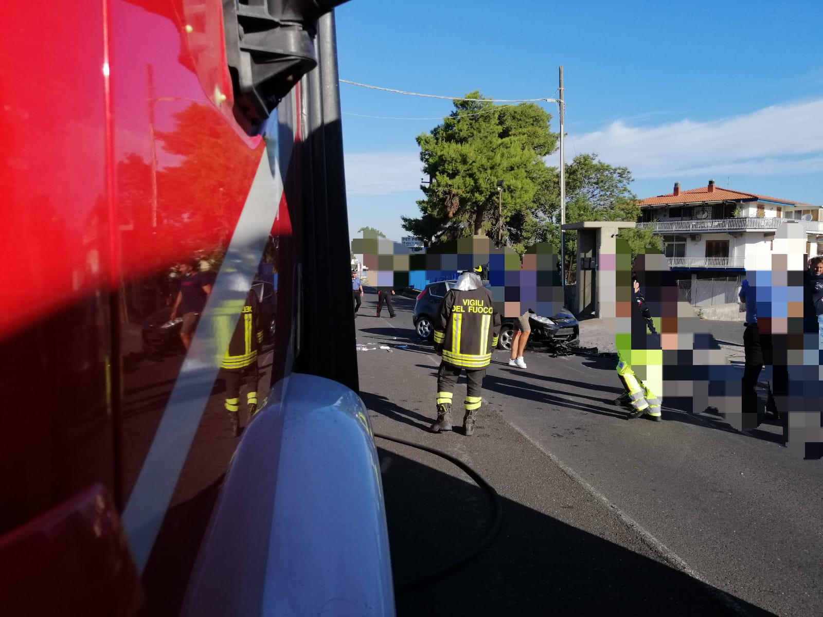 GRAVE INCIDENTE QUESTA MATTINA A VALCORRENTE TRA UNA MOTO E UN'AUTO: CENTAURO IN PROGNOSI RISERVATA