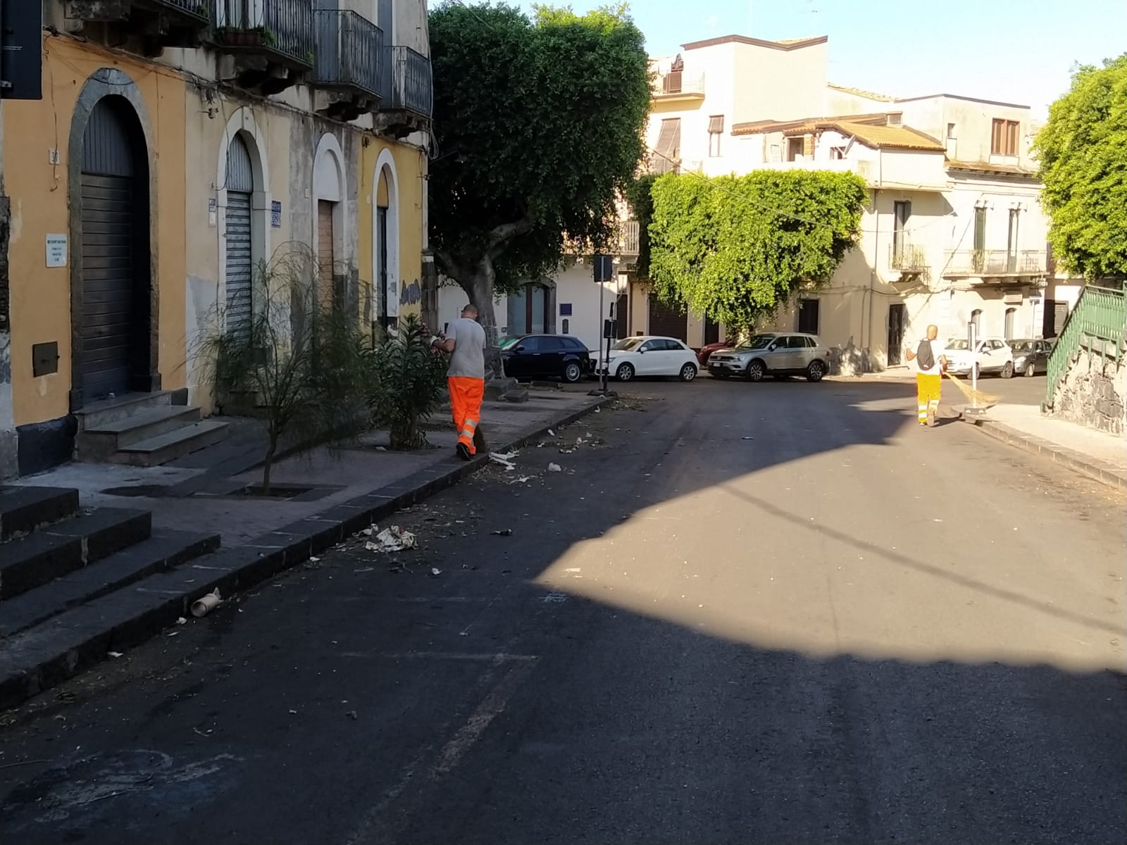 PATERNO’. PULIZIA STRADE, DIVIETI IGNORATI: VENTI MULTE E CINQUE RIMOZIONI