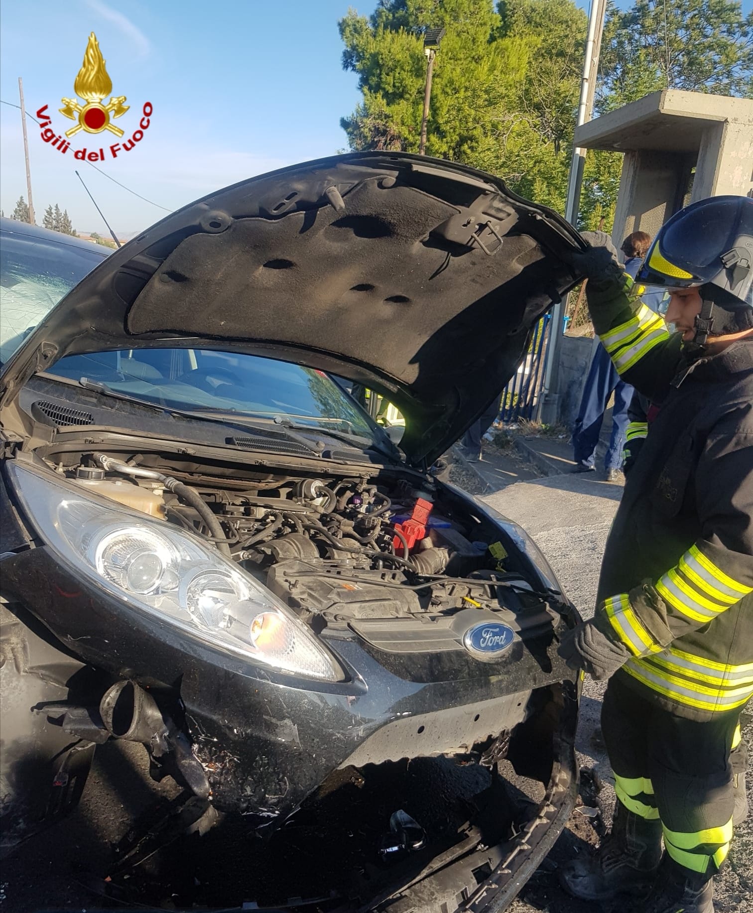 SCONTRO AUTO MOTO A VALCORRENTE, UN FERITO GRAVE