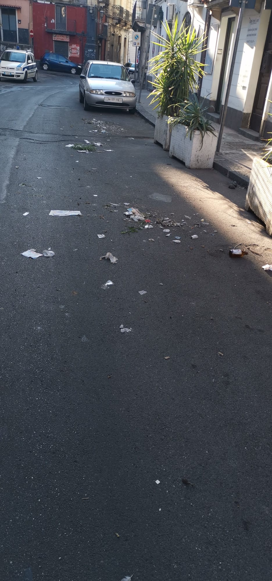 PATERNO’. PULIZIA STRADE, DIVIETI IGNORATI: VENTI MULTE E CINQUE RIMOZIONI