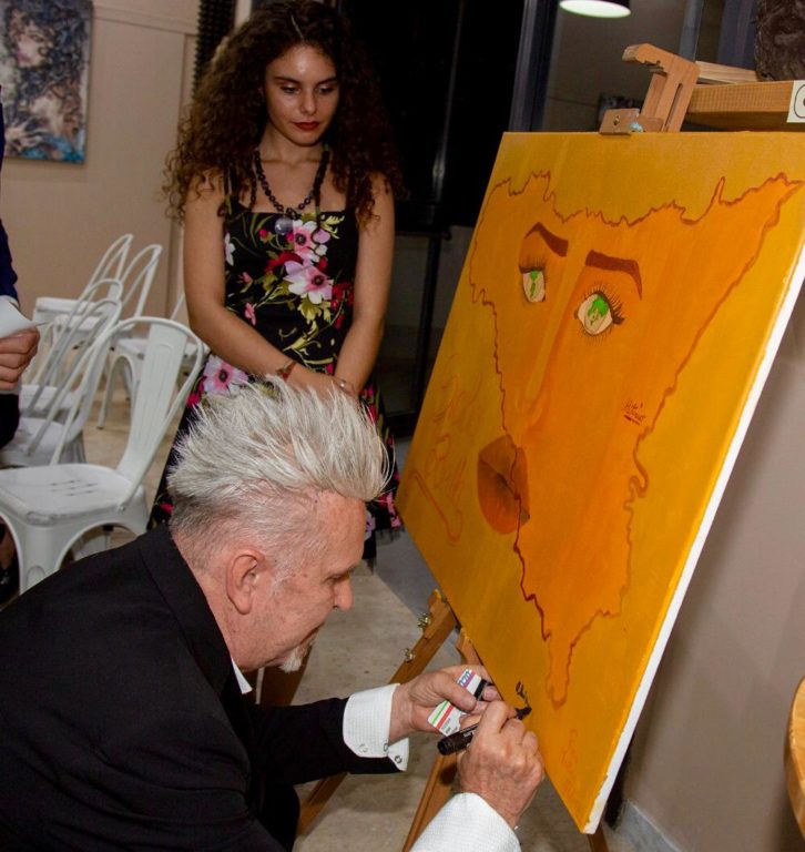 BEYOND LOCATION DEI VIP, ALVIERO MARTINI E LICIA NUNEZ.