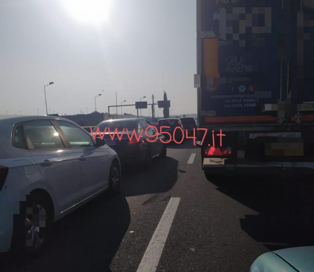 LAVORI E  INCIDENTE SULLA SS121 - CODE E RALLENTAMENTI - 