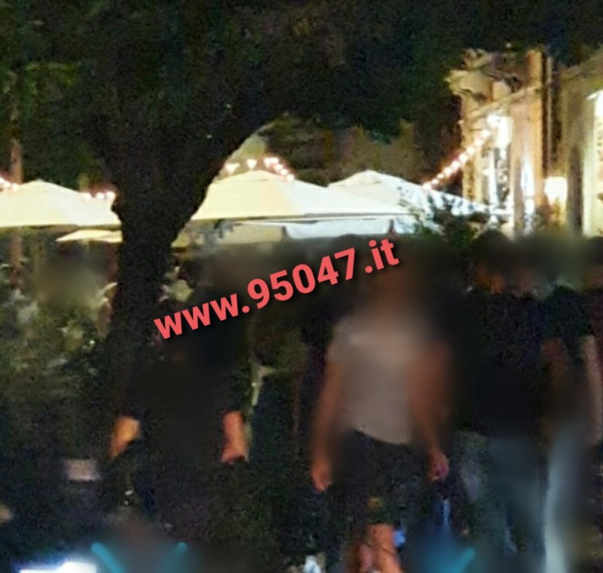 DOMENICA SERA VIOLENTA A PATERNÒ : MAXI RISSA IN CENTRO - 