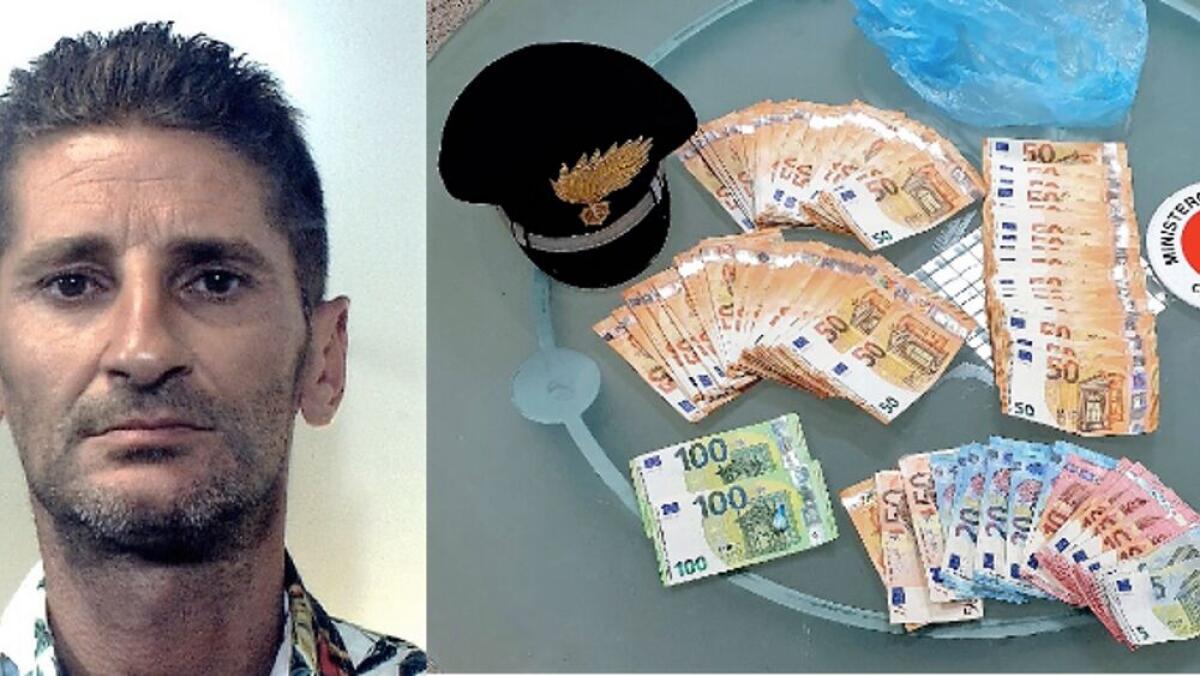 GRAVINA DI CATANIA:  BECCATO MENTRE SPACCIA “COCA”, IN CASA NASCONDEVA UNA CONSIDEREVOLE SOMMA DI DENARO - 
