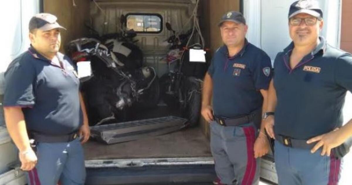 RUBA DUE SCOOTER A CATANIA PER RIVENDERLI A PALERMO: ARRESTATO - 
