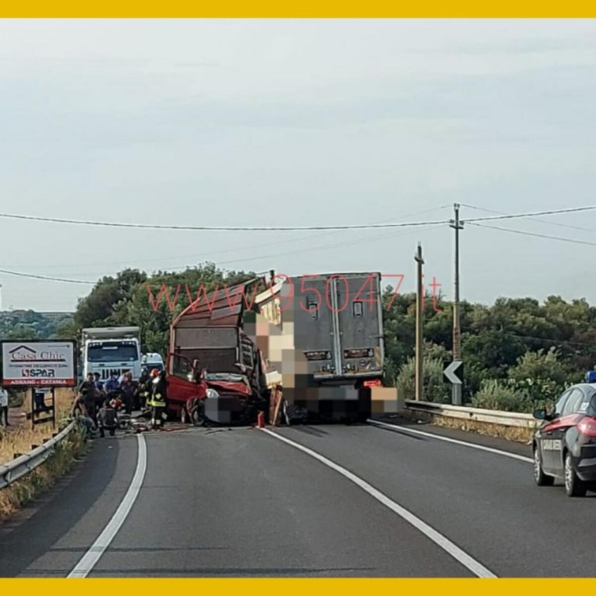 SCONTRO TRA DUE MEZZI SULLA SS284 NEI PRESSI DI SCALILLI, MORTO UN 30 ENNE - 