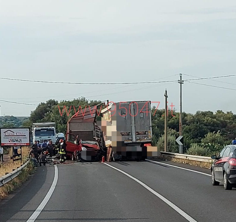 SCONTRO TRA DUE MEZZI SULLA SS284 NEI PRESSI DI SCALILLI, MORTO UN 30 ENNE