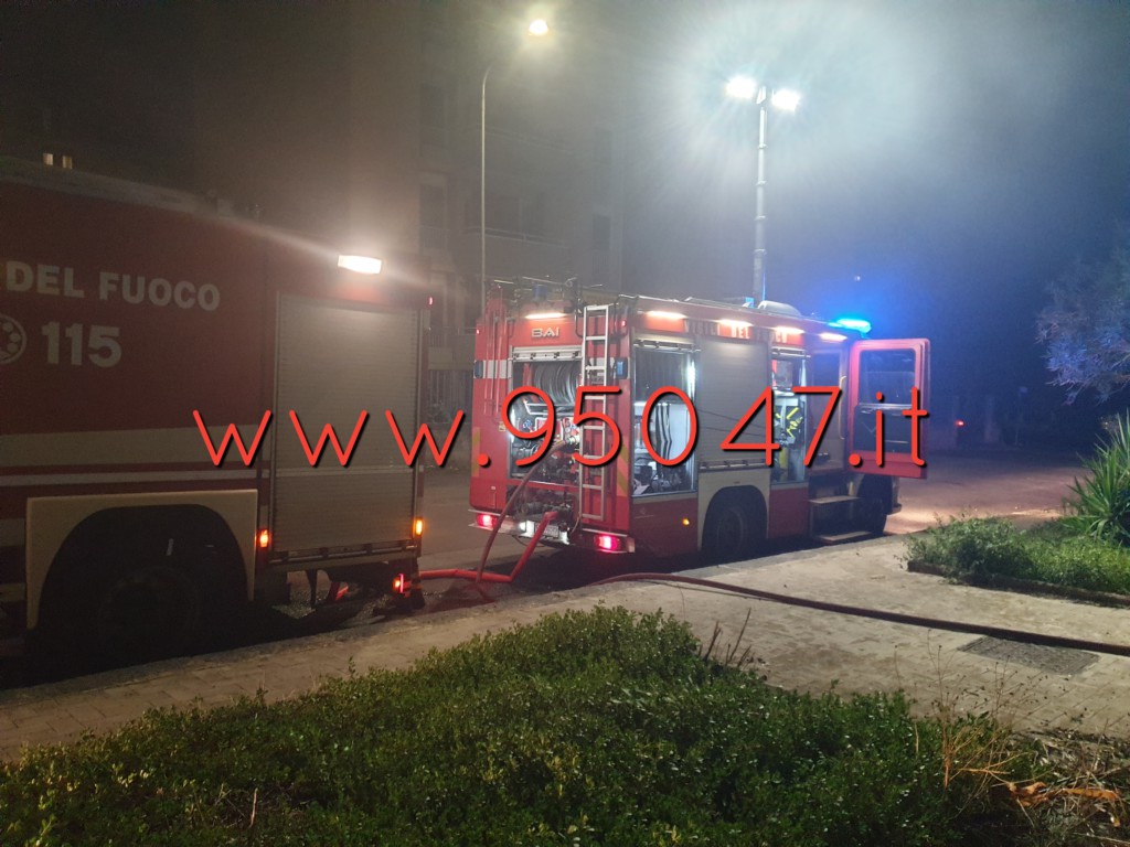 INCENDIO ALLA SCUOLA DON MILANI DI PATERNÒ IERI SERA, PROBABILE INCENDIO DOLOSO