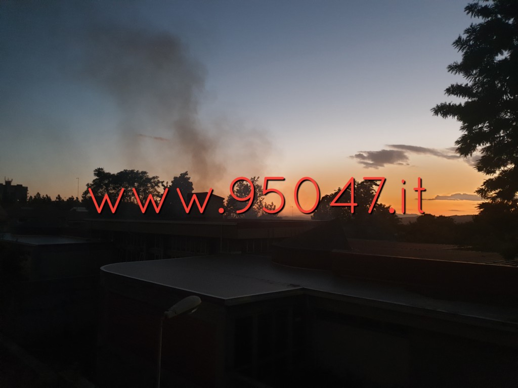 INCENDIO ALLA SCUOLA DON MILANI DI PATERNÒ, GRAVI DANNI