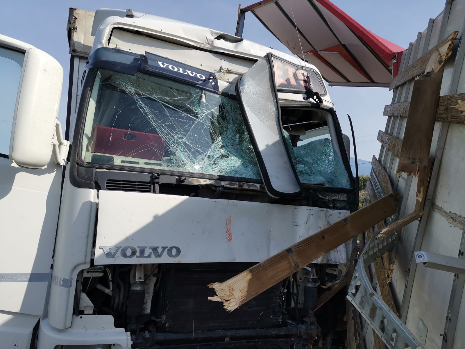 SCONTRO TRA DUE MEZZI SULLA SS284 NEI PRESSI DI SCALILLI, GRAVISSIMO IL BILANCIO UN MORTO ED UN FERITO