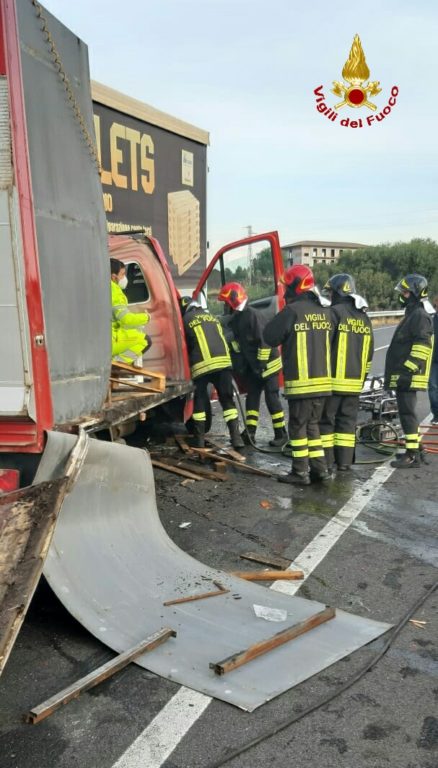 SCONTRO SULLA SS284 A SCALILLI, MUORE 35 ENNE DI ADRANO