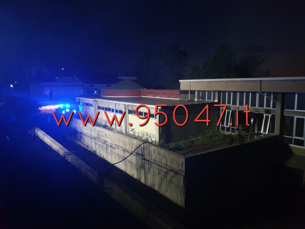 INCENDIO ALLA SCUOLA DON MILANI DI PATERNÒ IERI SERA, PROBABILE INCENDIO DOLOSO