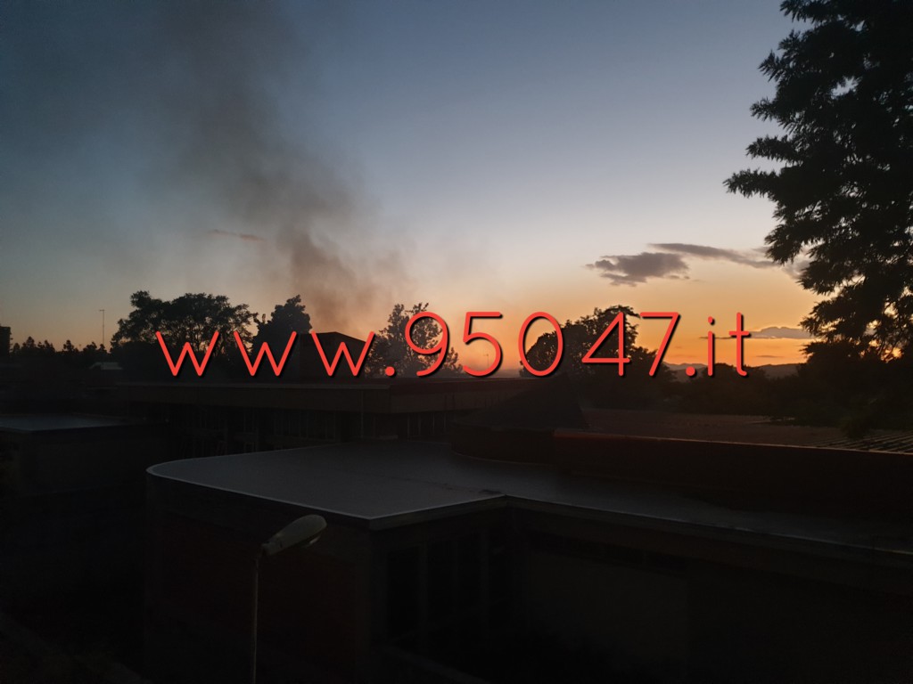 INCENDIO ALLA SCUOLA DON MILANI DI PATERNÒ IERI SERA, PROBABILE INCENDIO DOLOSO