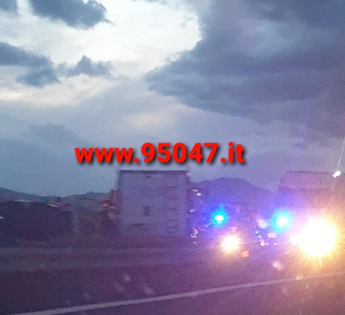 GRAVISSIMO INCIDENTE SULL'A19 A SFERRO, UN MORTO - 