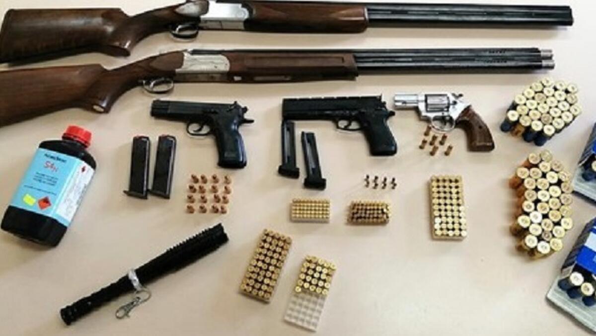 RANDAZZO,  GIRAVA CON UN ARSENALE IN AUTO - 