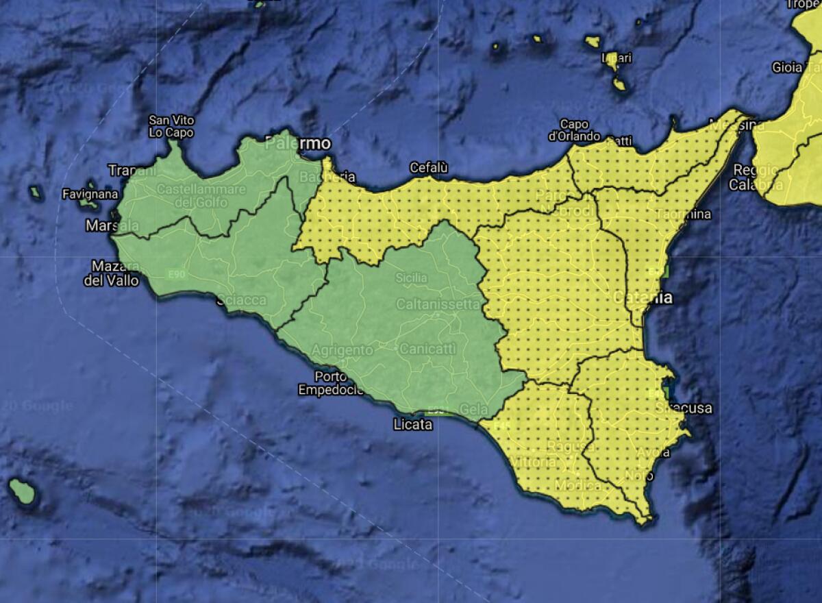 PROTEZIONE CIVILE, ALLERTA GIALLA SUL SETTORE ORIENTALE DELLA SICILIA: PREVISTE PIOGGE  DOMANI - 