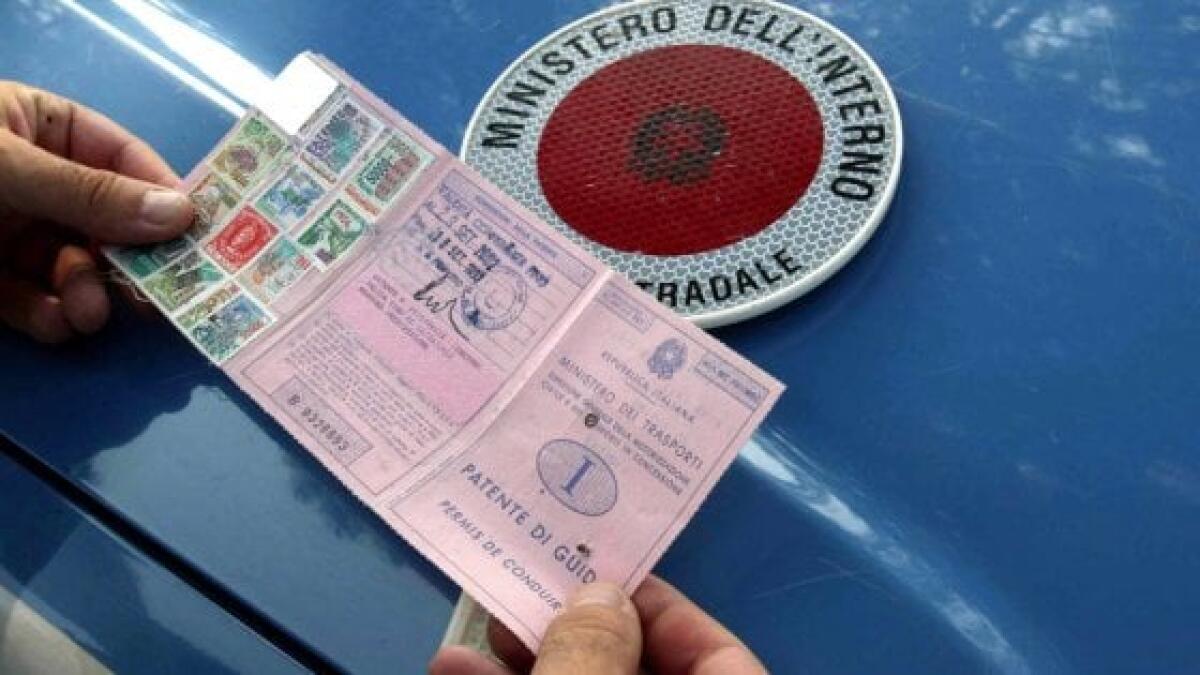 BECCATO AD ADRANO A GUIDARE L’AUTO SENZA PATENTE PER LA SECONDA VOLTA: DENUNCIATO 25ENNE - 