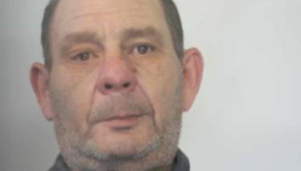 CATANIA: I FALCHI SCOPRONO UN ARSENALE E ARRESTANO UNA PERSONA - 