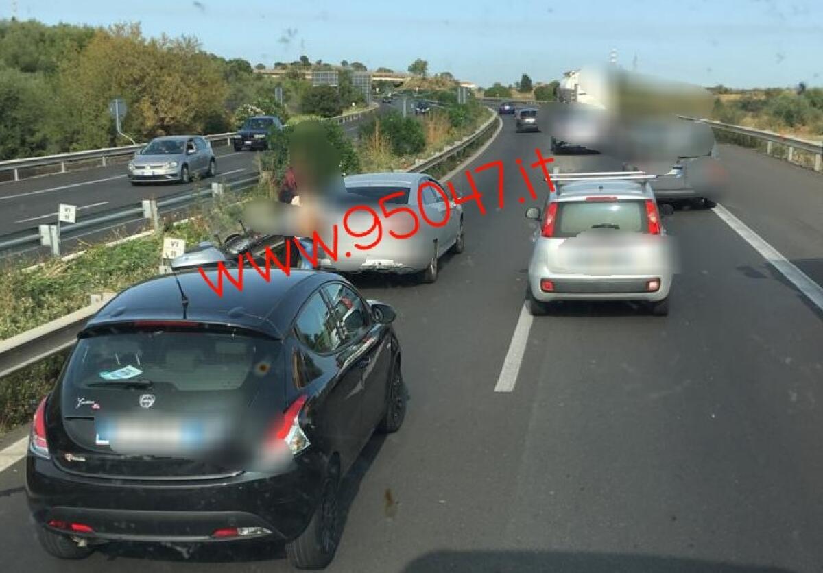 TAMPONAMENTO SULLA TANGENZIALE, RALLENTAMENTI IN DIREZIONE MISTERBIANCO - 