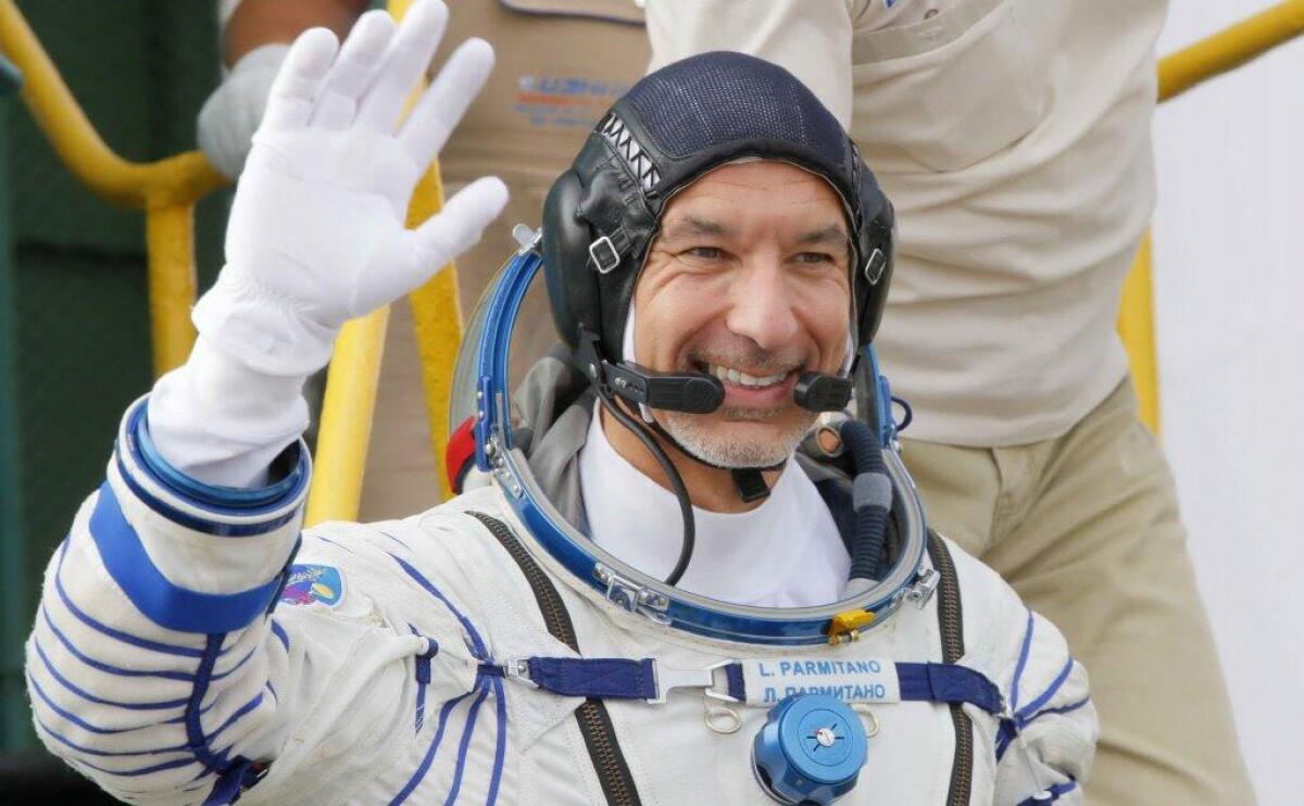 LUCA PARMITANO A CAPO UFFICIO OPERAZIONI ASTRONAUTI EUROPEI - 