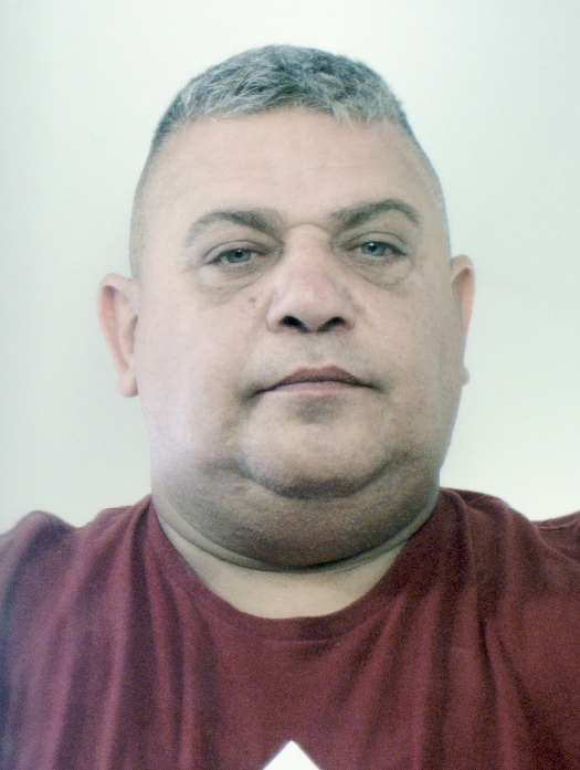 GIARRE. ALL’INTERNO DEL VANO CONTATORE NASCONDEVA DROGA E MUNIZIONI: ARRESTATO