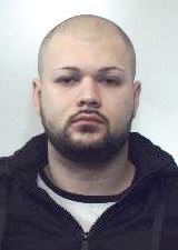 PATERNÒ, EVADE DAI DOMICILIARI IN CERCA DI UN “LAVORETTO”: ARRESTATO DOPO UN BREVE INSEGUIMENTO