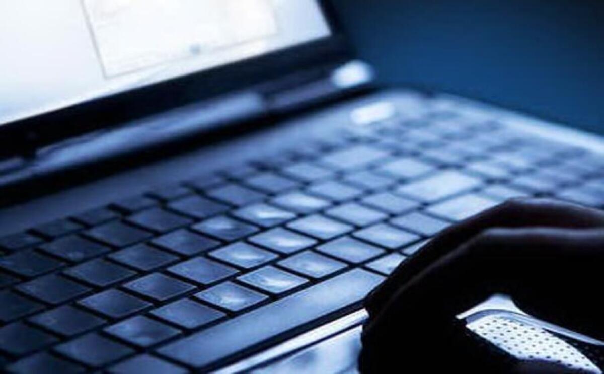 TRAPANI, SEI RAGAZZE SI RITROVANO IMMORTALATE SU SITI PORNO: 3 INDAGATI - 