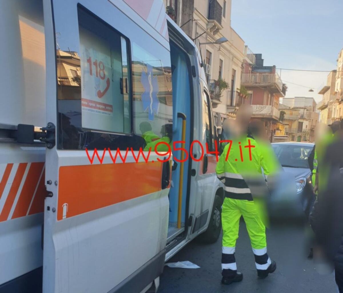 RAGAZZO INVESTITO IN PIAZZA CARLO ALBERTO - 