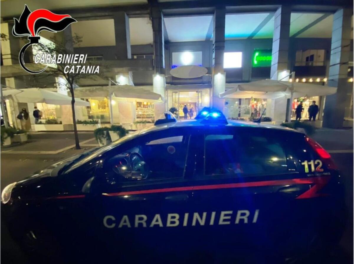 CATANIA. RISSA IN FAMIGLIA: 4 ARRESTI ED UNA DENUNCIA. - 
