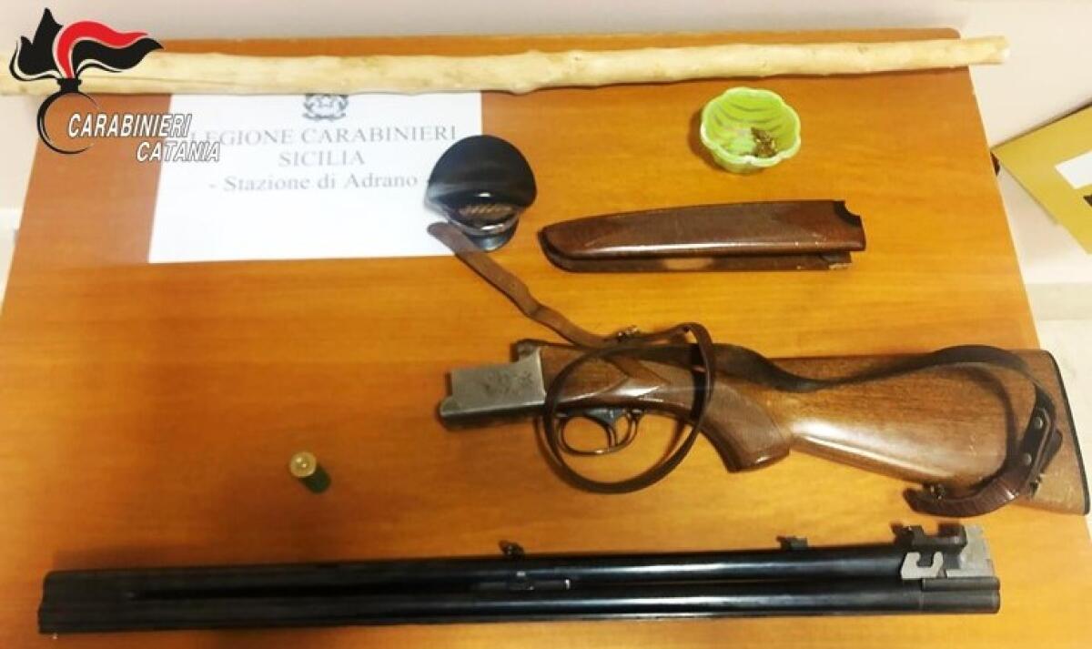 ADRANO, ARRESTATO MILITARE DELL’ESERCITO CHE NASCONDEVA FUCILE E CARTUCCIA - 