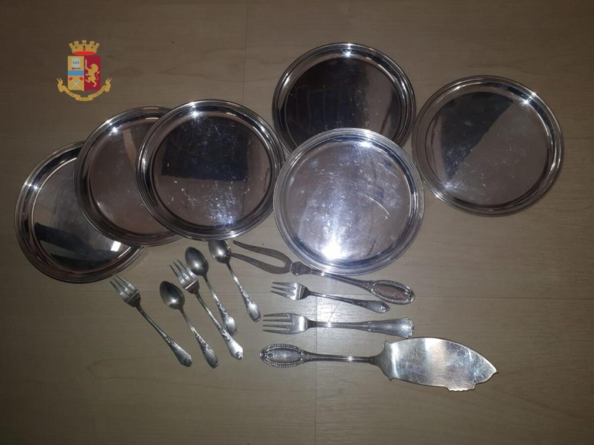 MESSINA: RUBAVA PREZIOSI IN CASA DELL’ANZIANA PRESSO CUI PRESTAVA SERVIZIO E LI RIVENDEVA - 