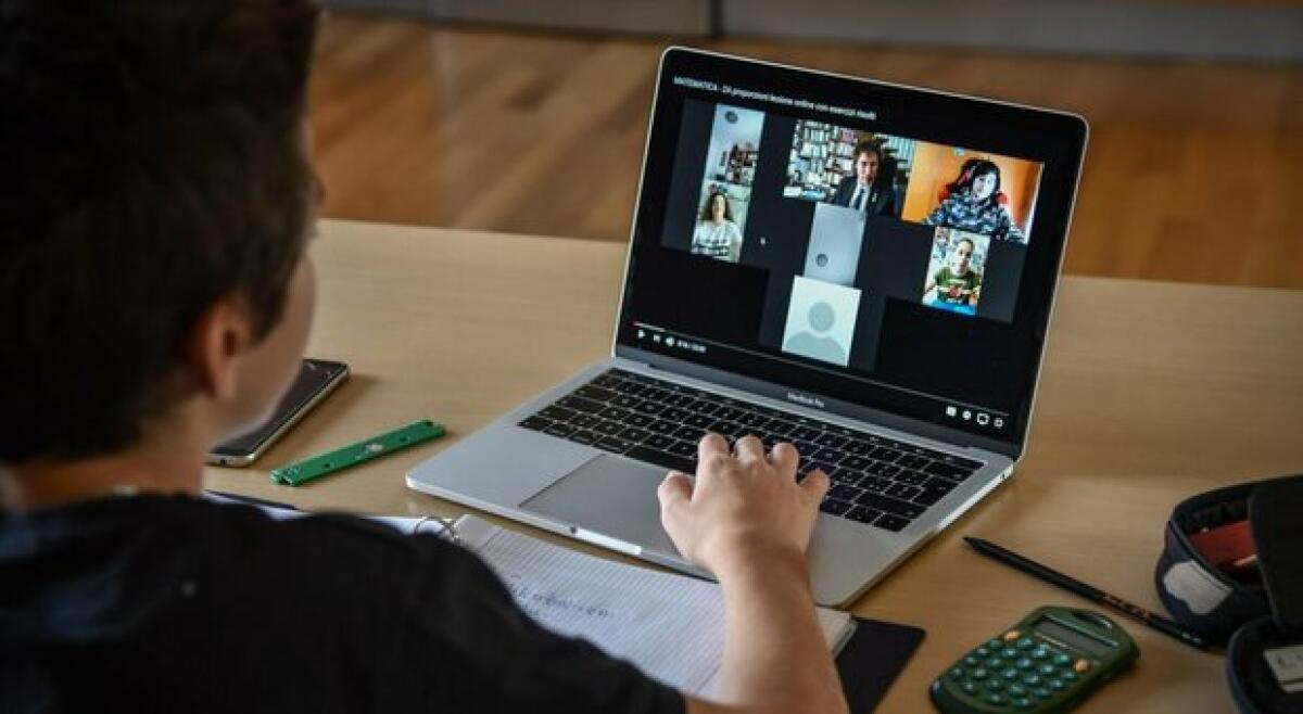 SCUOLA, DIDATTICA A DISTANZA PER GLI STUDENTI SENZA CONSUMARE GIGA - 