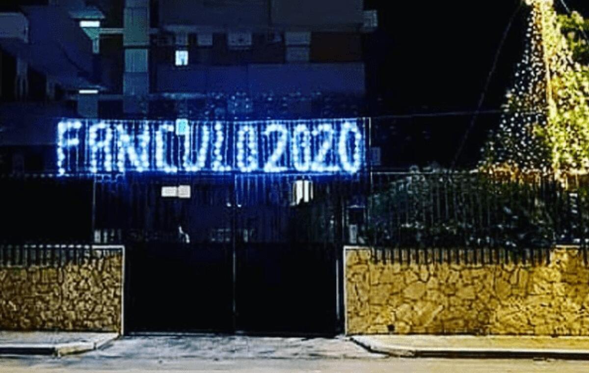 “FANCULO 2020”: IN PUGLIA LE LUMINARIE CONTRO IL CORONAVIRUS - 