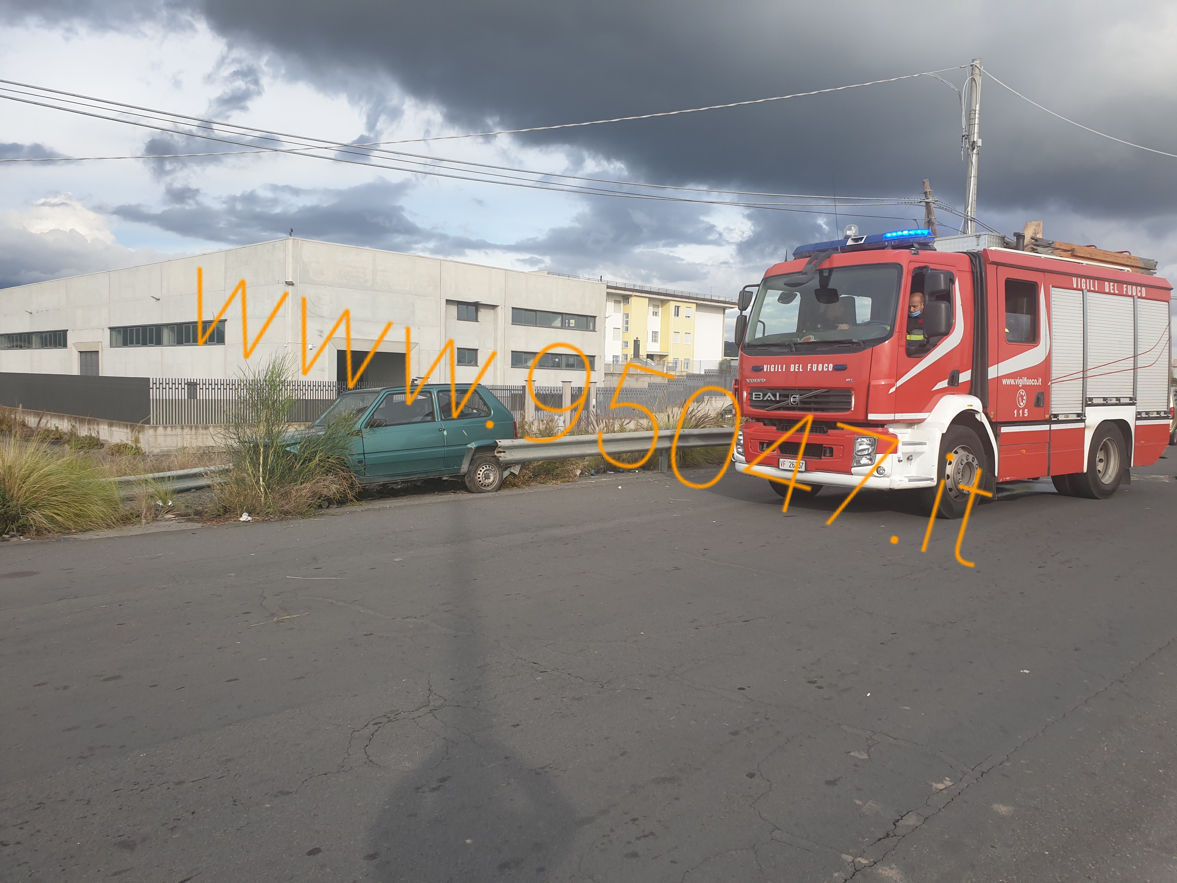 GRAVE INCIDENTE ALLA ZONA INDUSTRIALE DI PIANO TAVOLA, FERITA RAGAZZA