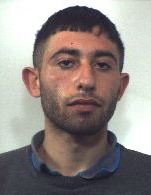 PATERNÒ. RIPRESI IN SHORTS DOPO LA RAPINA: FATALE IL CAMBIO D’ABITO PER I DUE MALVIVENTI.