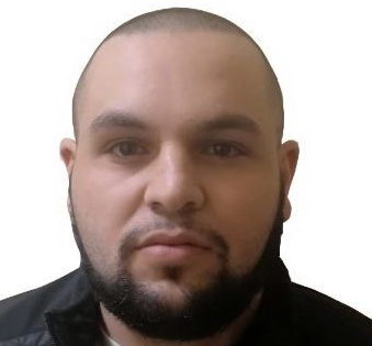 PATERNÒ: SPACCIATORI TENTANO LA FUGA SUI TETTI: BLOCCATI CON IL SACCO DI MARIJUANA.