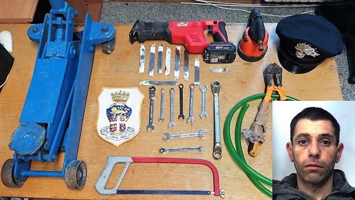 SCORDIA. SORVEGLIATO E “COMPARI” IN GIRO DI NOTTE CON DELLA STRANA ATTREZZATURA AL SEGUITO - 