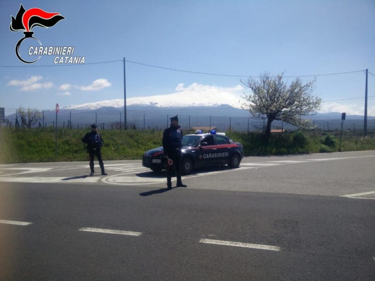 MANIACE. BRUCIAVA RIFIUTI TOSSICI: DENUNCIATO. - 