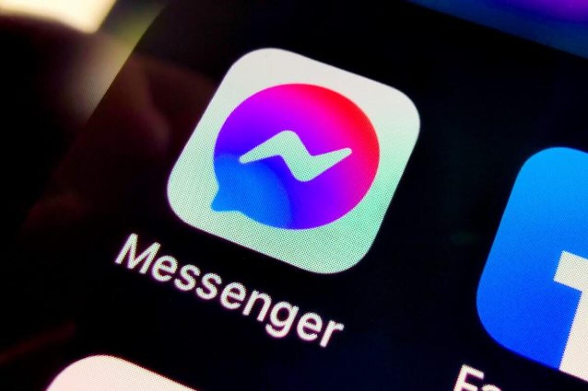 FACEBOOK MESSENGER DOWN: LA CHAT NON FUNZIONA - 